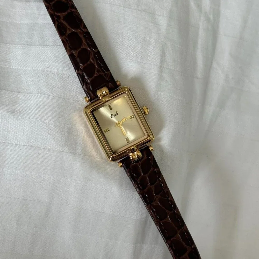 SKU:0129‎ vintage style gold mini watch brown leather strap + in a gift box